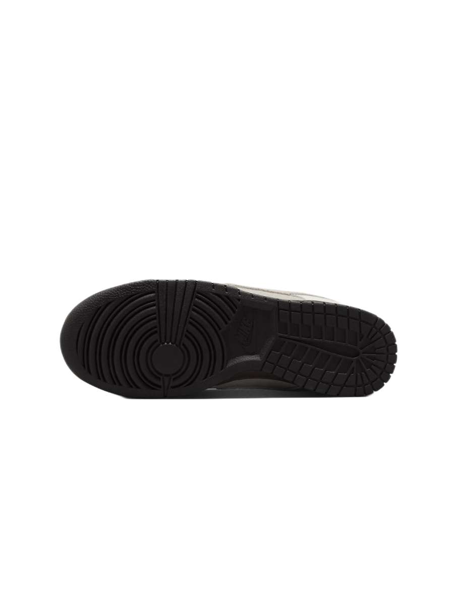 Кроссовки осенние низкие Nike Dunk Low Ironstone Картинка Кроссовки осенние низкие Nike Dunk Low Ironstone